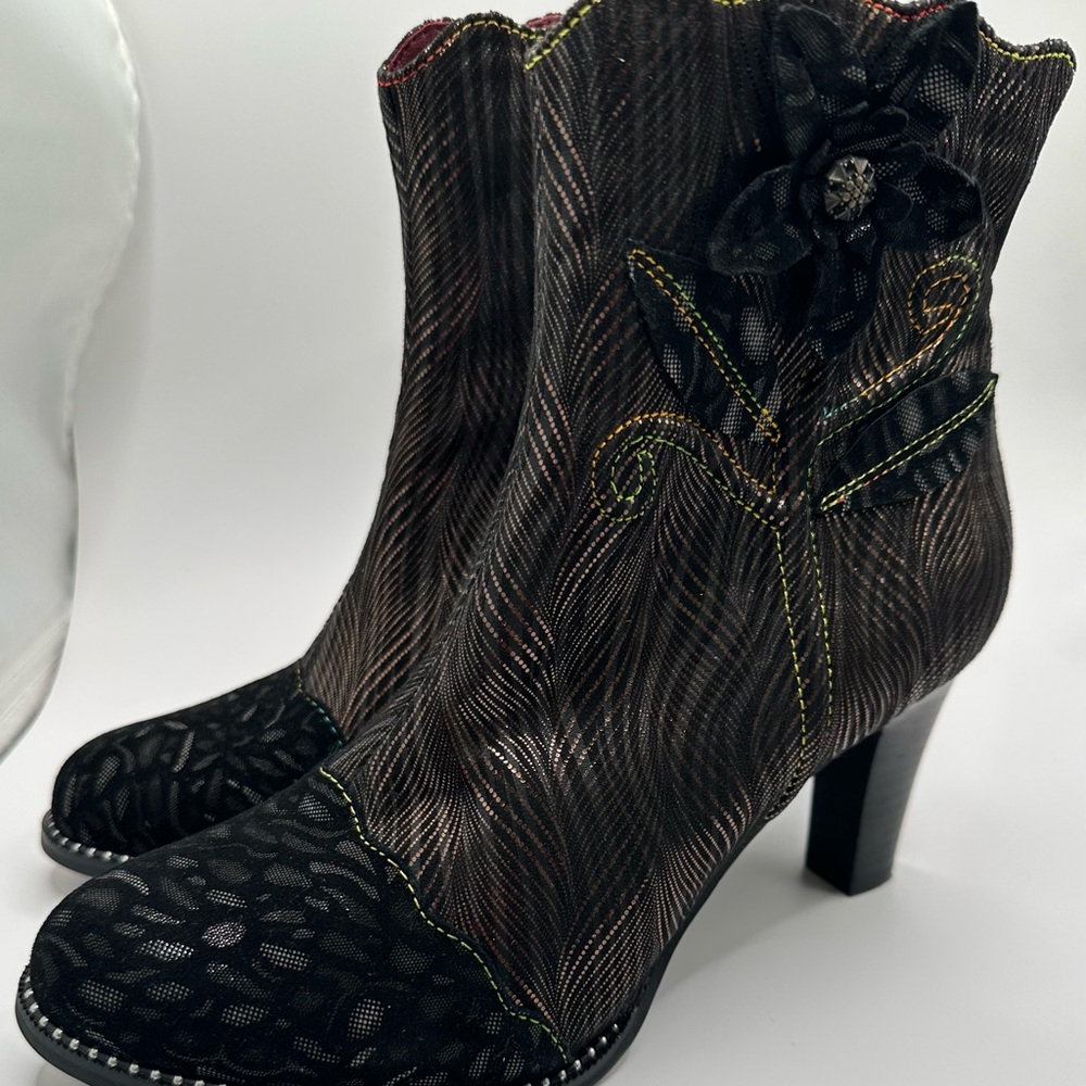 L’artiste Elegant  Black Floral Women's Booties; size EU38/US7.5